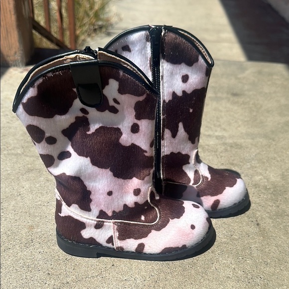 Faux Fur Cowgirl Boots Kids Toddler Size 8 - Picture 3 of 4